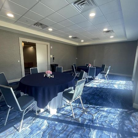 Hilton Dallas/Rockwall Lakefront Hotel Экстерьер фото